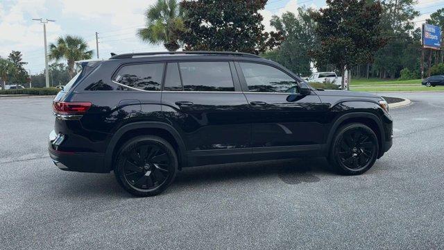 new 2025 Volkswagen Atlas car, priced at $44,394