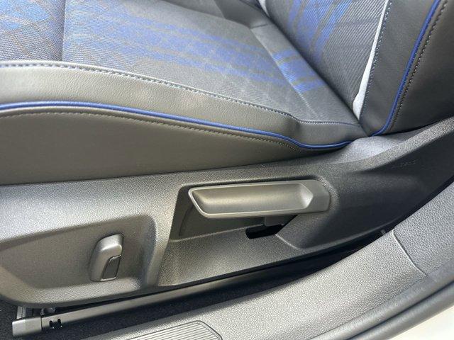 new 2025 Volkswagen Golf R car