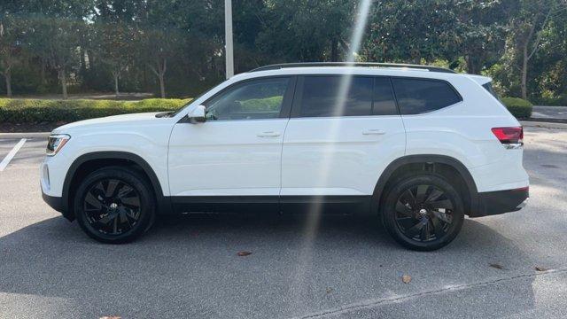new 2025 Volkswagen Atlas car, priced at $44,703