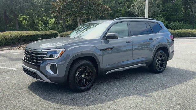 new 2025 Volkswagen Atlas car, priced at $47,996