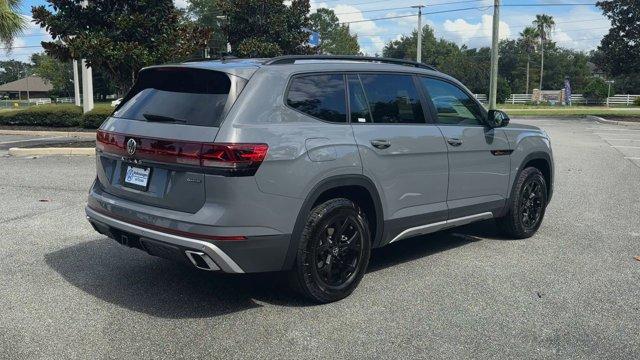 new 2025 Volkswagen Atlas car, priced at $47,996