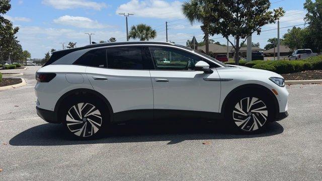 new 2025 Volkswagen ID.4 car