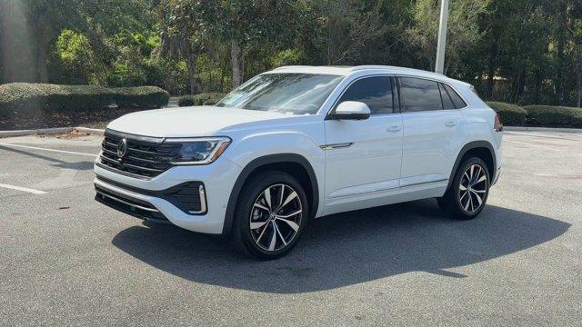 new 2025 Volkswagen Atlas Cross Sport car, priced at $53,334
