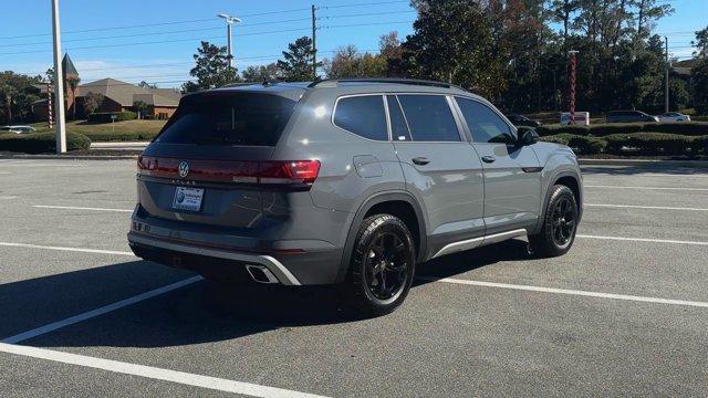 new 2025 Volkswagen Atlas car, priced at $49,111