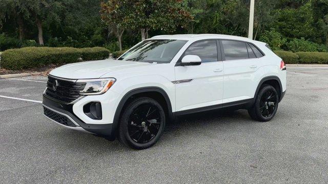 new 2026 Volkswagen Atlas Cross Sport car