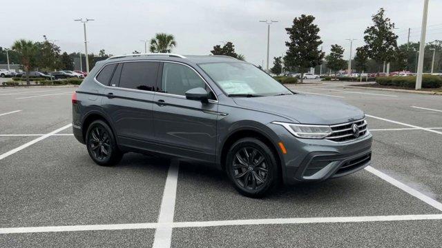 new 2024 Volkswagen Tiguan car, priced at $33,638