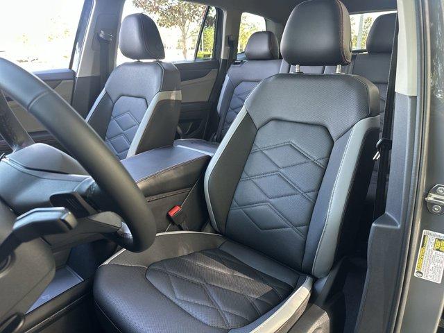 new 2025 Volkswagen Atlas car, priced at $47,450