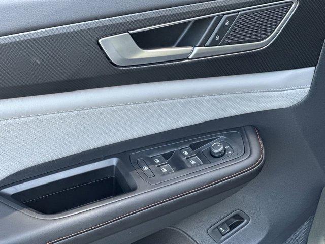 new 2025 Volkswagen Atlas car, priced at $47,299