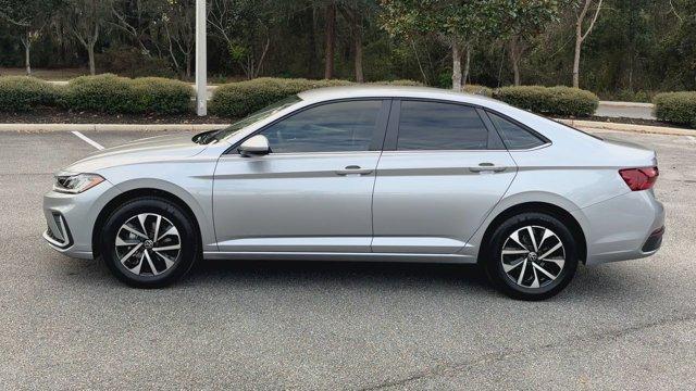 new 2025 Volkswagen Jetta car