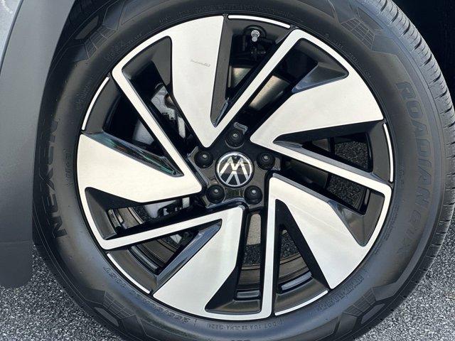 new 2025 Volkswagen Atlas car, priced at $44,532