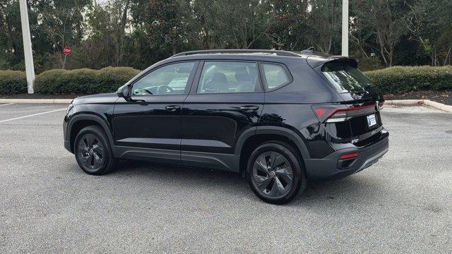 new 2025 Volkswagen Taos car