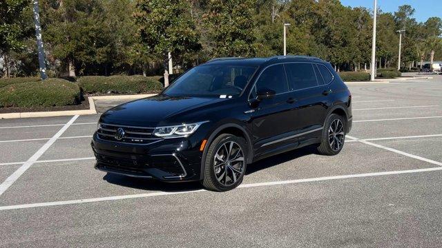 used 2024 Volkswagen Tiguan car, priced at $35,026