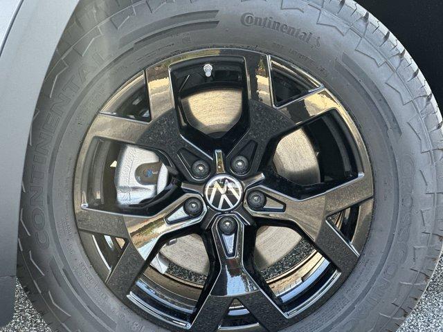 new 2025 Volkswagen Atlas car, priced at $47,450