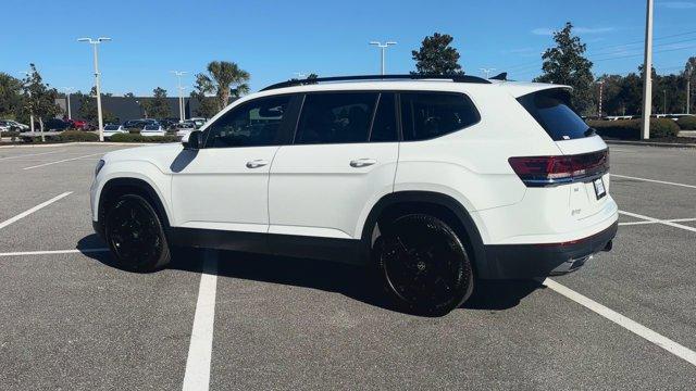 new 2025 Volkswagen Atlas car, priced at $46,921