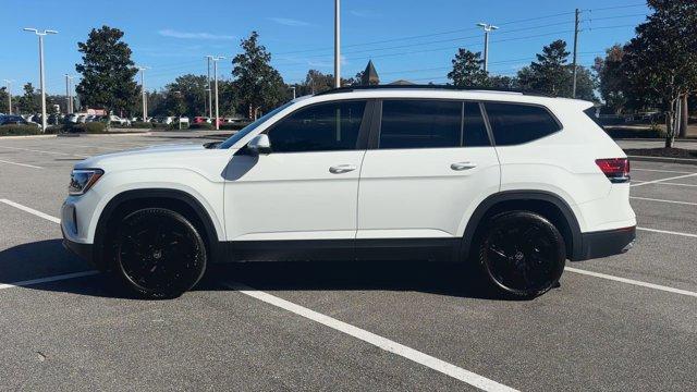 new 2025 Volkswagen Atlas car, priced at $46,921