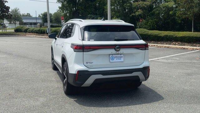 new 2025 Volkswagen Tiguan car