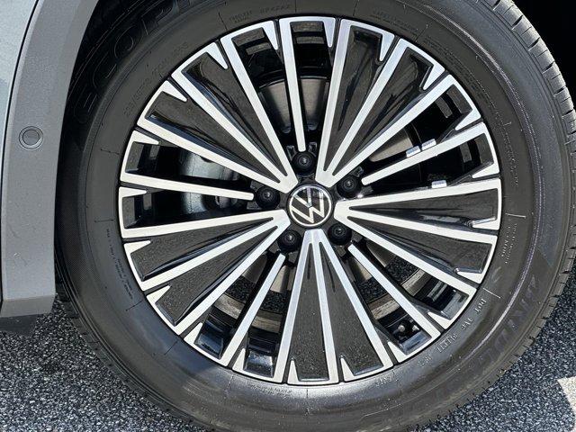 new 2025 Volkswagen Tiguan car