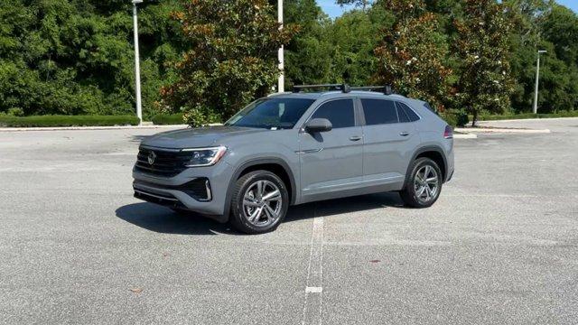 new 2024 Volkswagen Atlas Cross Sport car, priced at $500