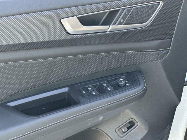 new 2025 Volkswagen Atlas Cross Sport car, priced at $48,238
