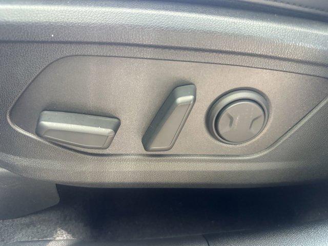used 2025 Kia Sorento car, priced at $37,000