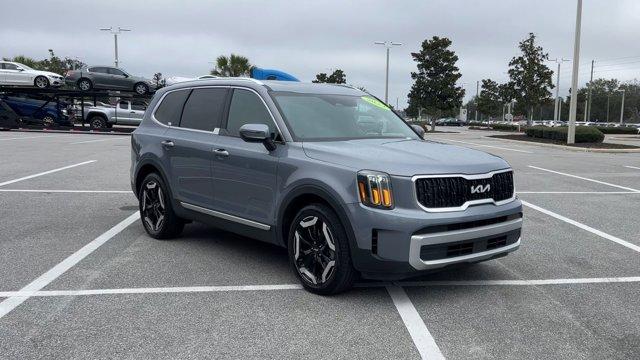 used 2024 Kia Telluride car, priced at $35,000