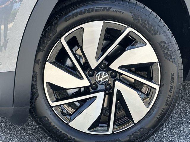 new 2025 Volkswagen Atlas car, priced at $48,861