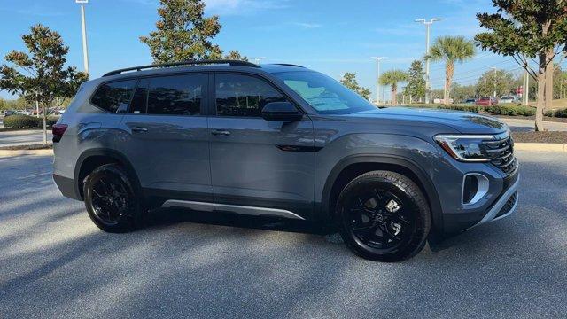 new 2025 Volkswagen Atlas car, priced at $47,450