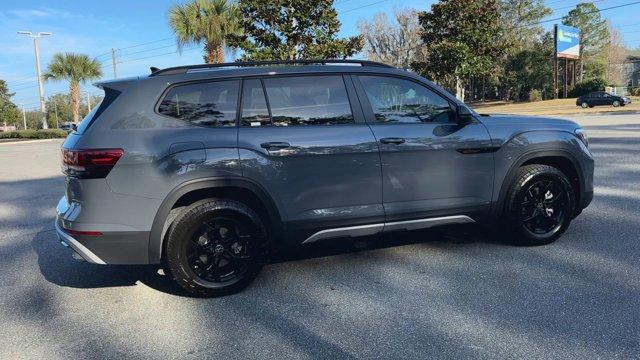 new 2025 Volkswagen Atlas car, priced at $47,450