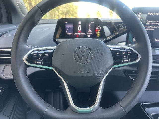 new 2025 Volkswagen ID.4 car