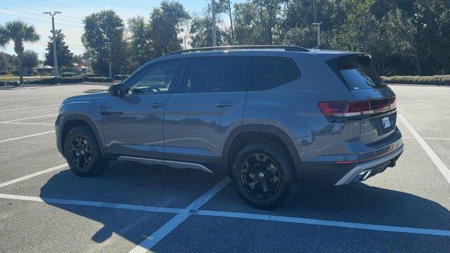 new 2025 Volkswagen Atlas car, priced at $49,111