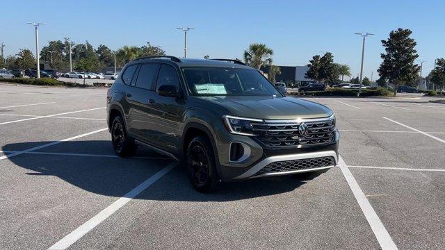 new 2025 Volkswagen Atlas car, priced at $49,121