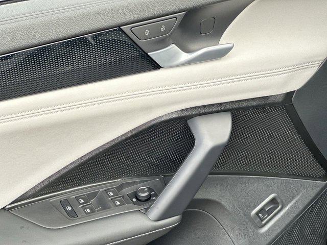 new 2025 Volkswagen Tiguan car, priced at $35,014