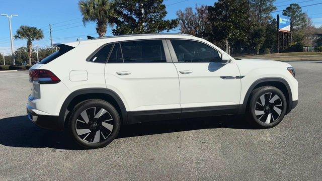 new 2025 Volkswagen Atlas Cross Sport car