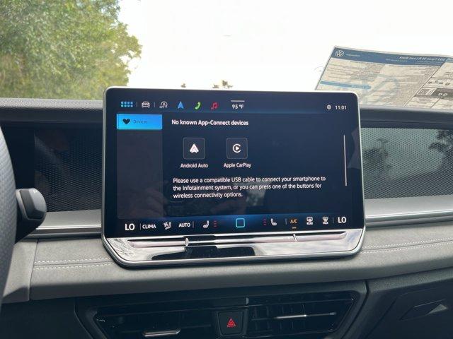 new 2025 Volkswagen Tiguan car, priced at $37,041