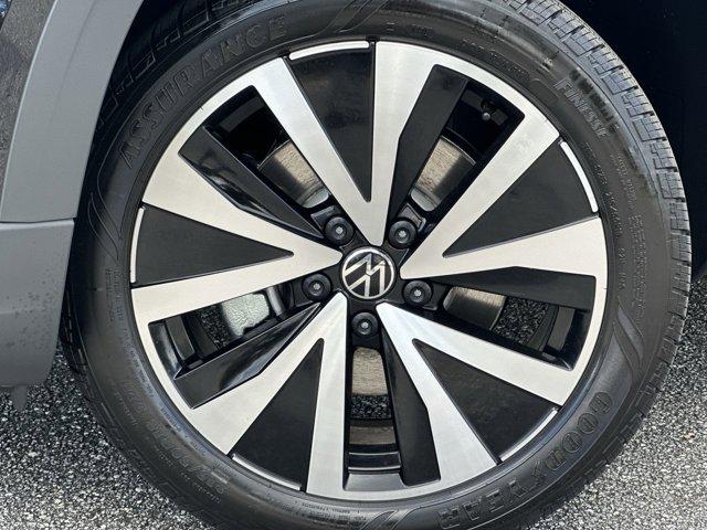 new 2024 Volkswagen Taos car, priced at $29,256