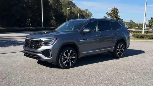 new 2024 Volkswagen Atlas car, priced at $52,596