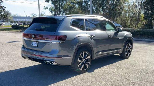 new 2024 Volkswagen Atlas car, priced at $52,596