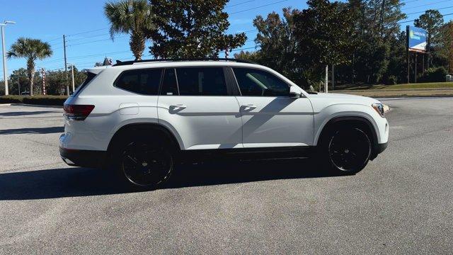 new 2025 Volkswagen Atlas car, priced at $46,226