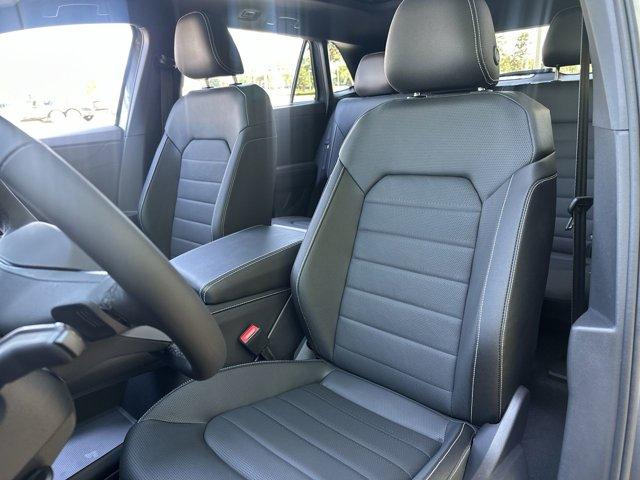 new 2025 Volkswagen Atlas Cross Sport car, priced at $49,914