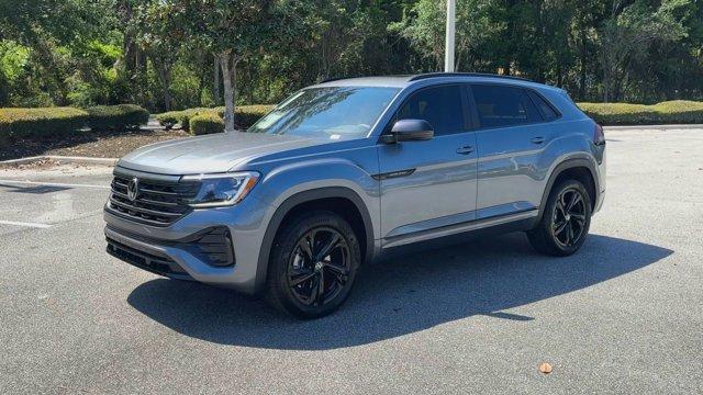 new 2025 Volkswagen Atlas Cross Sport car, priced at $49,914