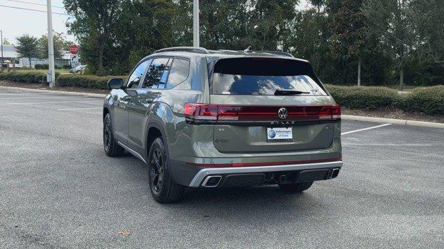 new 2025 Volkswagen Atlas car