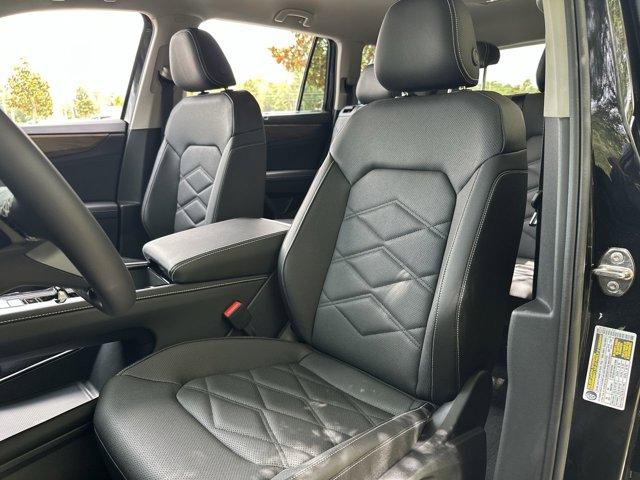 new 2025 Volkswagen Atlas car, priced at $43,159