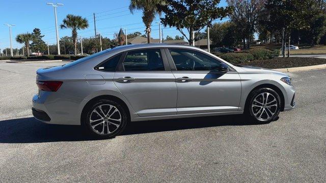 new 2025 Volkswagen Jetta car