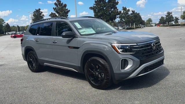 new 2025 Volkswagen Atlas car, priced at $47,996
