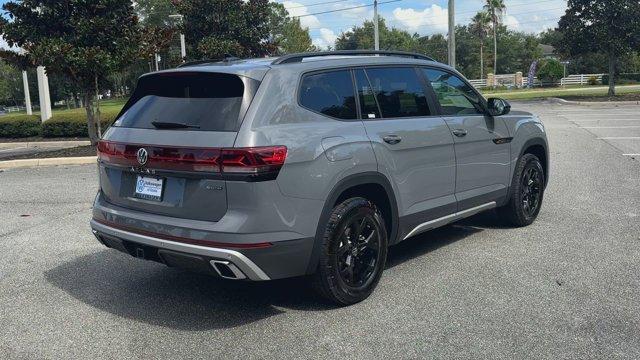 new 2025 Volkswagen Atlas car, priced at $47,996