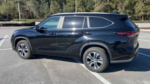 used 2024 Toyota Highlander car, priced at $39,000