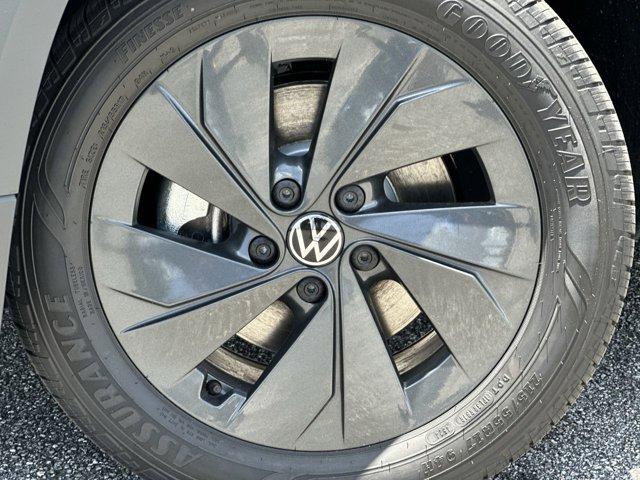 new 2025 Volkswagen Taos car, priced at $26,189