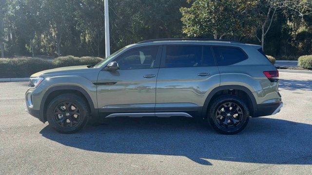 new 2025 Volkswagen Atlas car, priced at $48,656