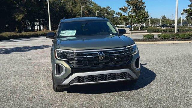 new 2025 Volkswagen Atlas car, priced at $48,656