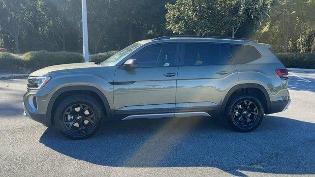 new 2025 Volkswagen Atlas car, priced at $49,476